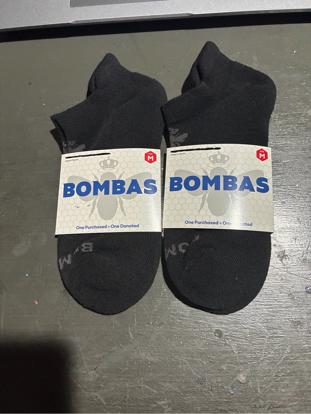 Bombas size medium ankle socks 2ct